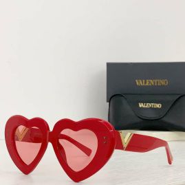 Picture of Valentino Sunglasses _SKUfw52079365fw